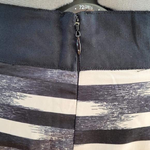 GAP multicolour mini skirt size 2 - Picture 4 of 8